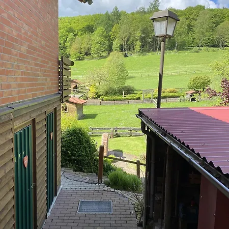 Buren-hof *