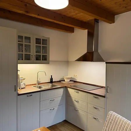 Buren-hof Apartament